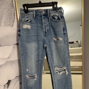 Pacsun light wash ripped mom jeans, size 23